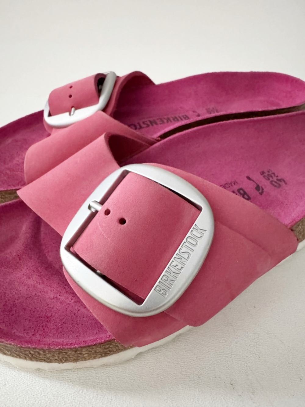 Birkenstock Madrid Big Buckle Sandal EU 40 US 9 Pink Suede Flat Slide Casual - Picture 5 of 8